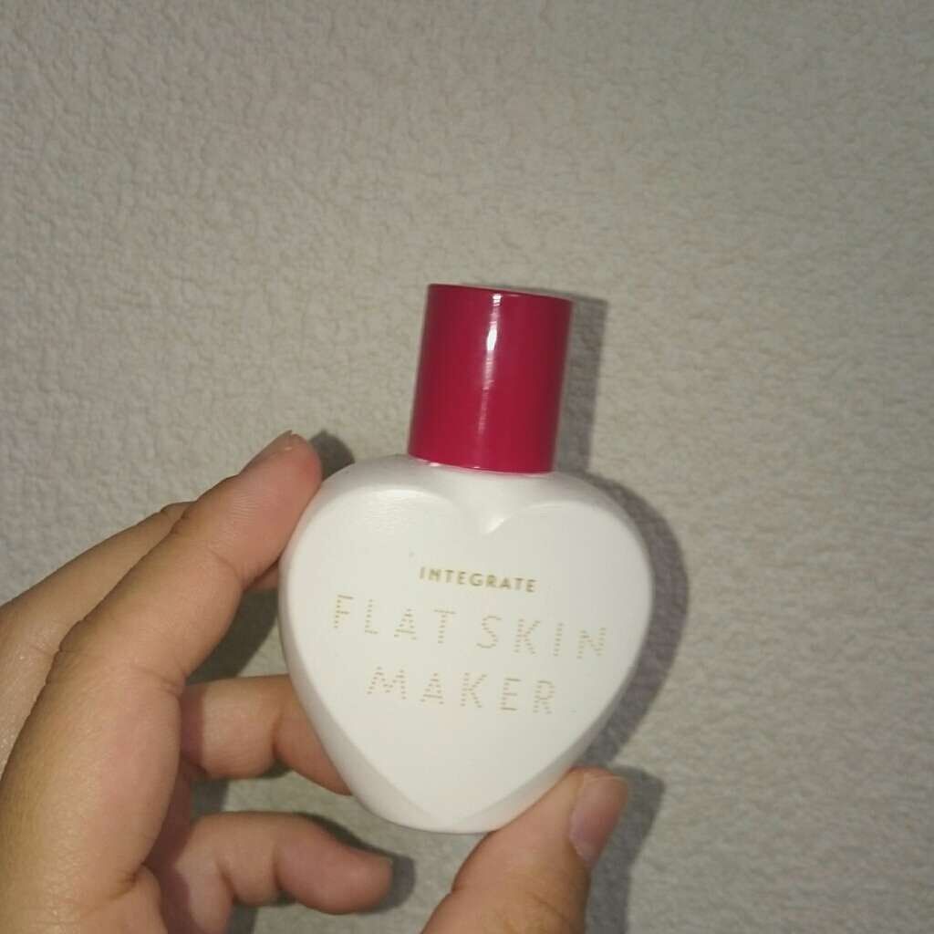 フラットスキンメーカー N/インテグレート/リキッドファンデーションを使ったクチコミ(1枚目)