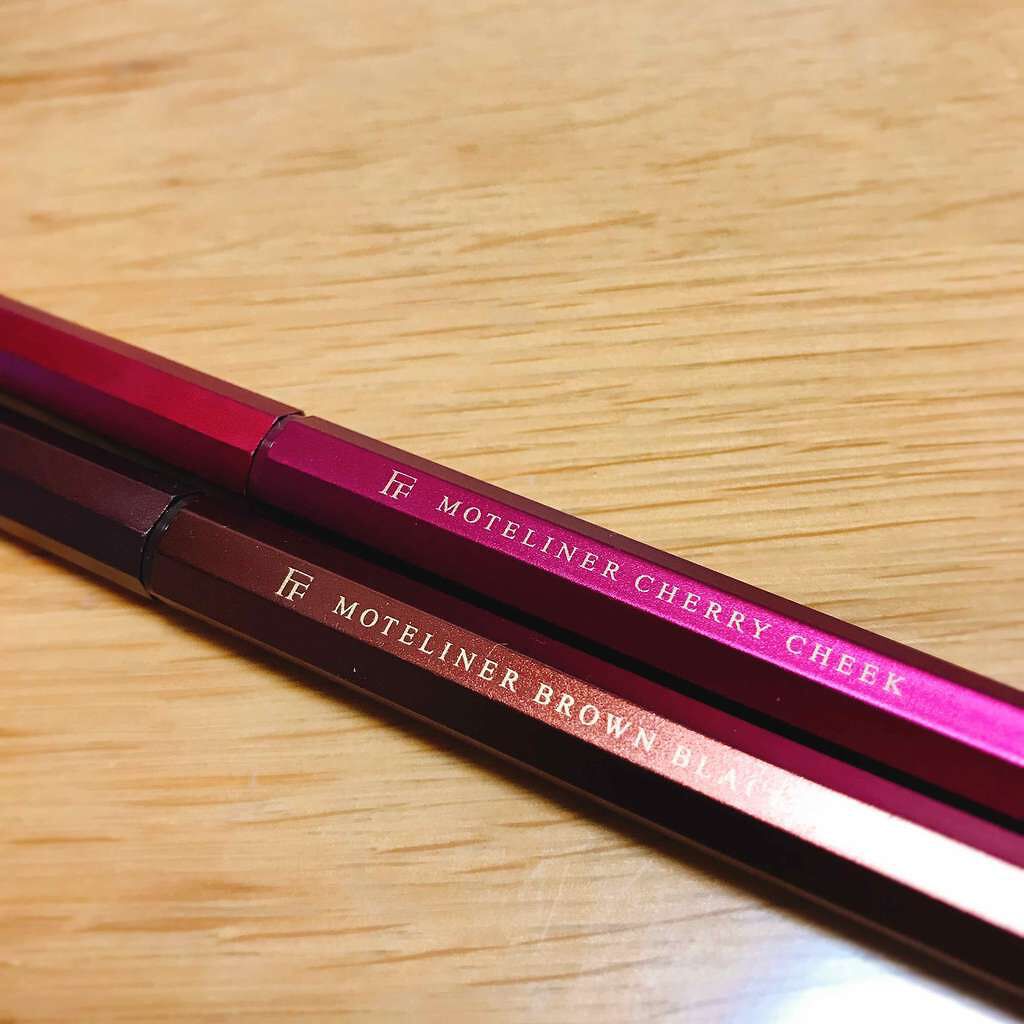 モテライナー リキッド/UZU BY FLOWFUSHI/リキッドアイライナーを使ったクチコミ(1枚目)