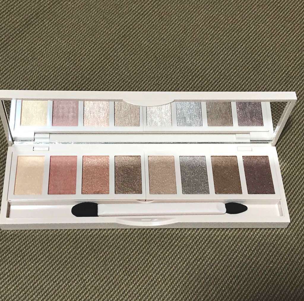 グラマラスヌード アイパレット (クリスマスコフレ 2017)/Visée/メイクアップキットを使ったクチコミ(3枚目)