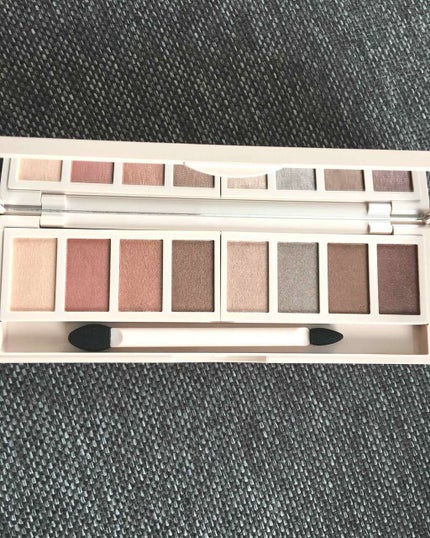 グラマラスヌード アイパレット (クリスマスコフレ 2017)/Visée/メイクアップキットを使ったクチコミ(2枚目)