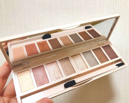 グラマラスヌード アイパレット (クリスマスコフレ 2017)/Visée/メイクアップキットを使ったクチコミ(2枚目)