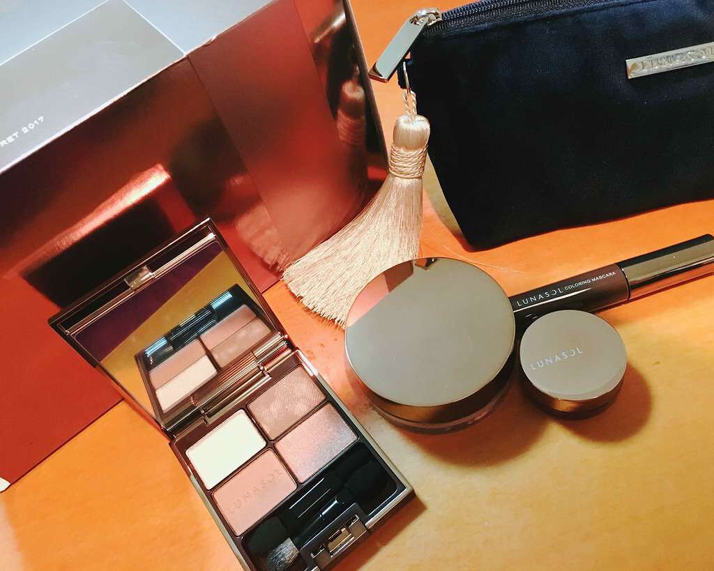 Candle Night Collection(PARTY COFFRET 2017)/LUNASOL/メイクアップキットを使ったクチコミ(1枚目)