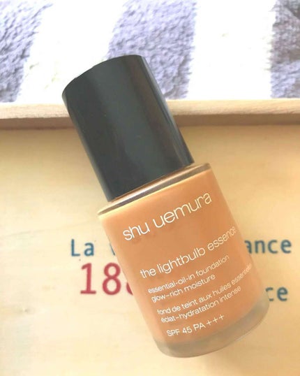 ザ・ライトバルブ エッセンシャル オイル イン ファンデーション/shu uemura/リキッドファンデーションを使ったクチコミ(1枚目)