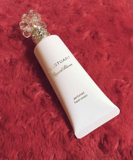 クリスタルブルーム パフュームド ハンドクリーム/JILL STUART/ハンドクリームを使ったクチコミ(1枚目)