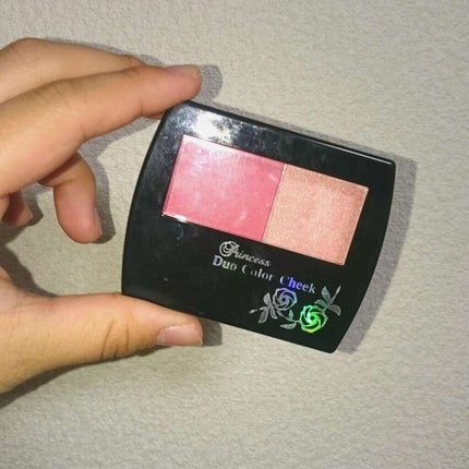 エルファー プリンセスデュオカラーチーク A/DAISO/パウダーチークを使ったクチコミ(1枚目)
