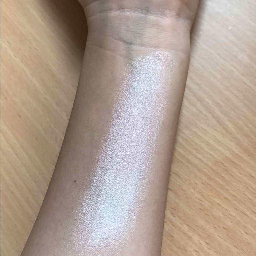 ハイライトスティック/CEZANNE/スティックハイライトを使ったクチコミ(2枚目)