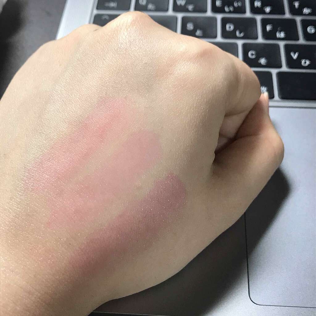 ユイルカレス/ロレアル パリ/リップグロスを使ったクチコミ(4枚目)