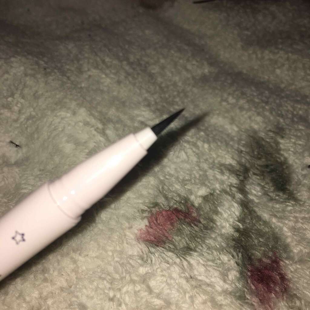 キトゥンアイズ ライナー/JILL STUART/リキッドアイライナーを使ったクチコミ（3枚目）