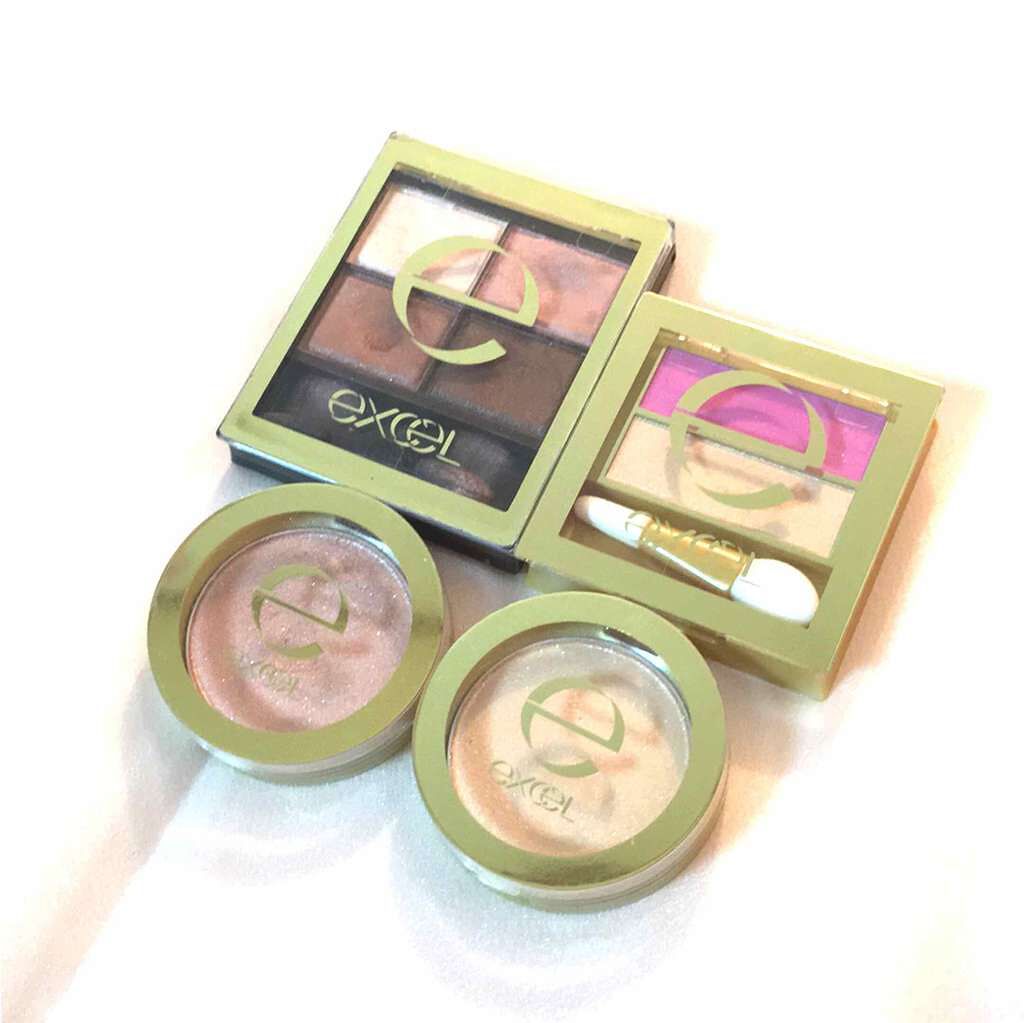 excelのアイシャドウ全部です\( ˆˆ )/♡
普段使い、仕事、朝時間がないとき、
いろんなときに使いやすくて
持ち歩きもしやすい優秀アイシャドウ⋈


左上から
『スキニーリッチシャドウ (センシュアルブラウン)』
＊全6色 各162