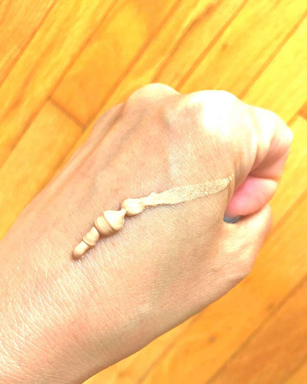 ユース エフエックス フィル＋ブラー ファンデーション/REVLON/クリーム・エマルジョンファンデーションを使ったクチコミ（2枚目）