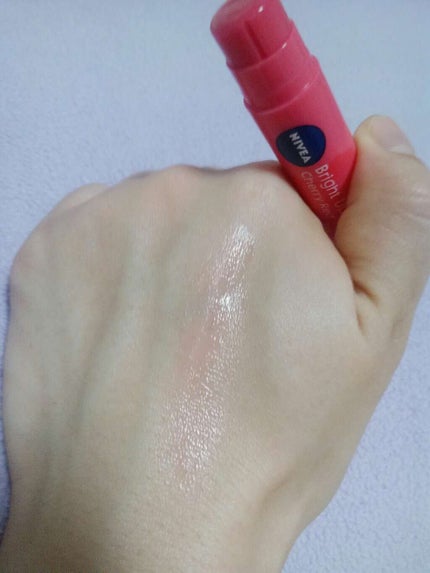 モイストピュアカラーリップ/ニベア/リップクリームを使ったクチコミ(2枚目)