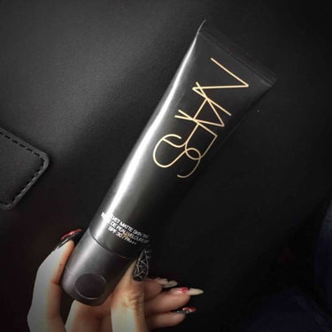 NARS ベルベットマットスキンティント SPF30／PA+++のクチコミ「NARS ベルベットマットスキンティント(￥5832)

※四枚目の画像はNARS公式サイトの.....」（1枚目）