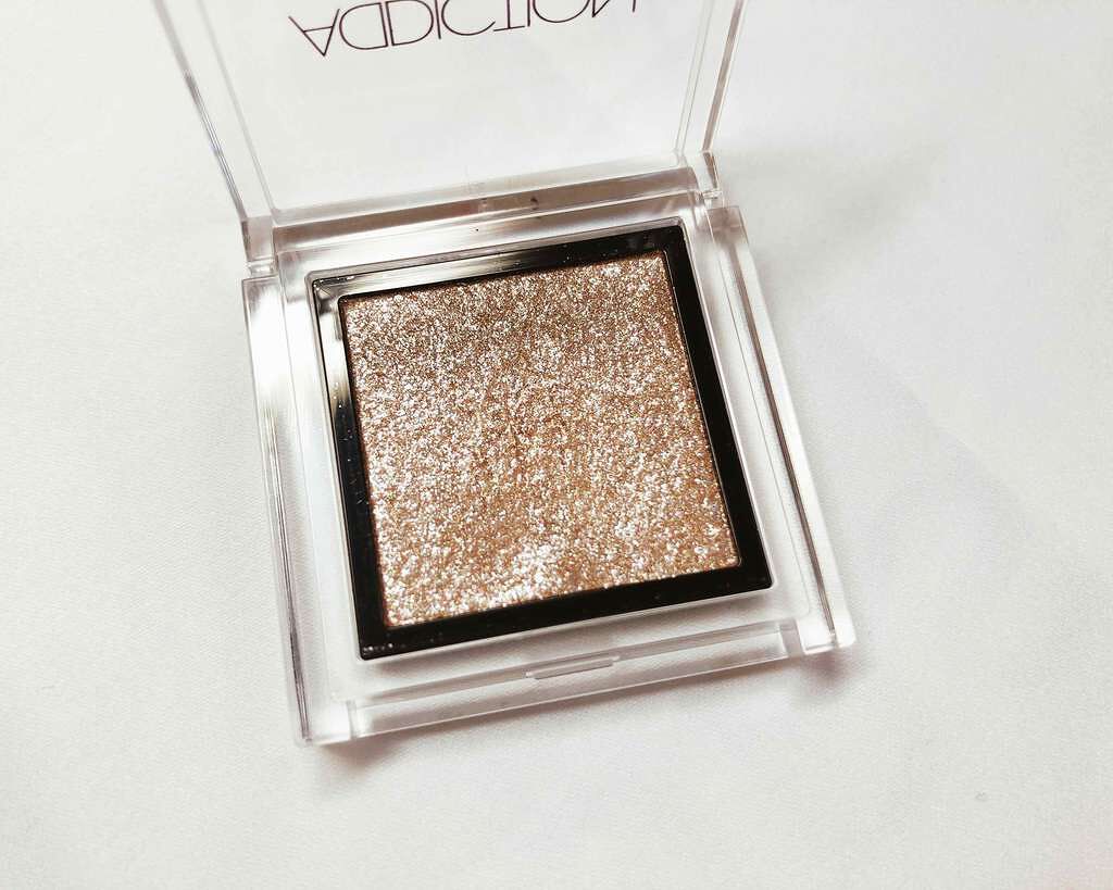 アディクション ザ アイシャドウ 67 Private Beach (P) /ADDICTION/単色アイシャドウを使ったクチコミ（2枚目）