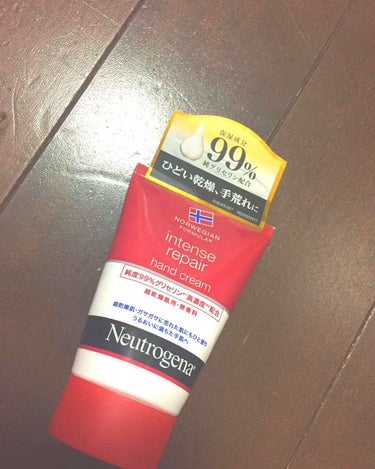 インテンスリペア ハンドクリーム/Neutrogena/ハンドクリームを使ったクチコミ（1枚目）