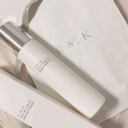 そると on LIPS 「こちらも誕生日に友達からもらいました💐RMKのスキンチューナー..」(1枚目)