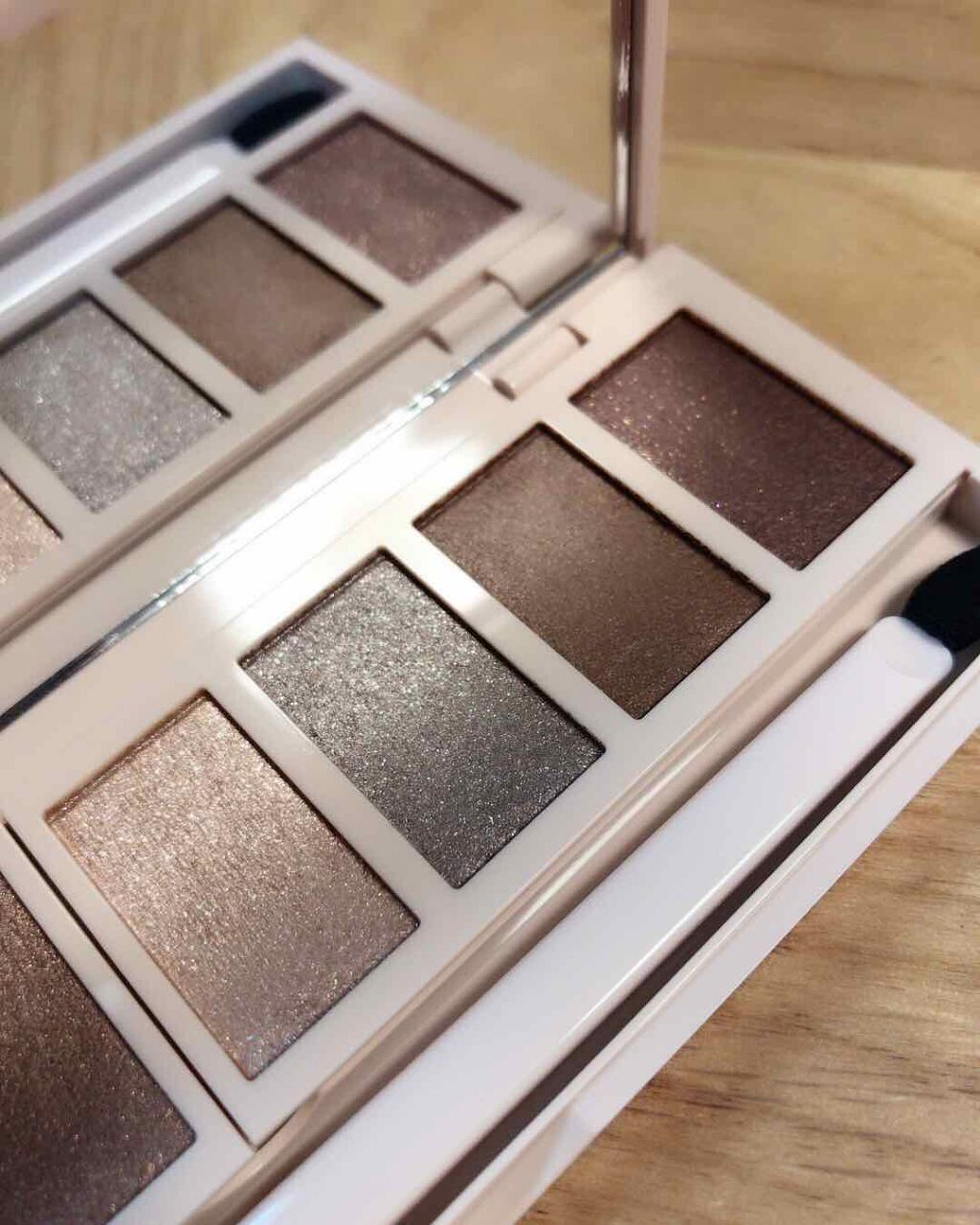 グラマラスヌード アイパレット (クリスマスコフレ 2017)/Visée/メイクアップキットを使ったクチコミ（3枚目）