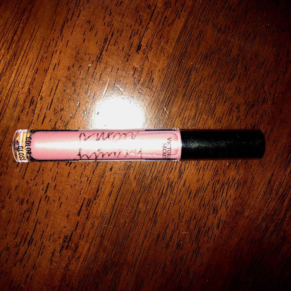 COLOR SHINE GLOSS/victoria's secret (ヴィクトリアズシークレット)/リップグロスを使ったクチコミ(1枚目)