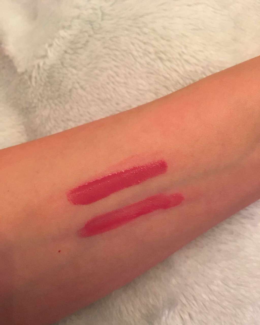 プロボカリプス リップカラー/リンメル ロンドン/リップグロスを使ったクチコミ（2枚目）