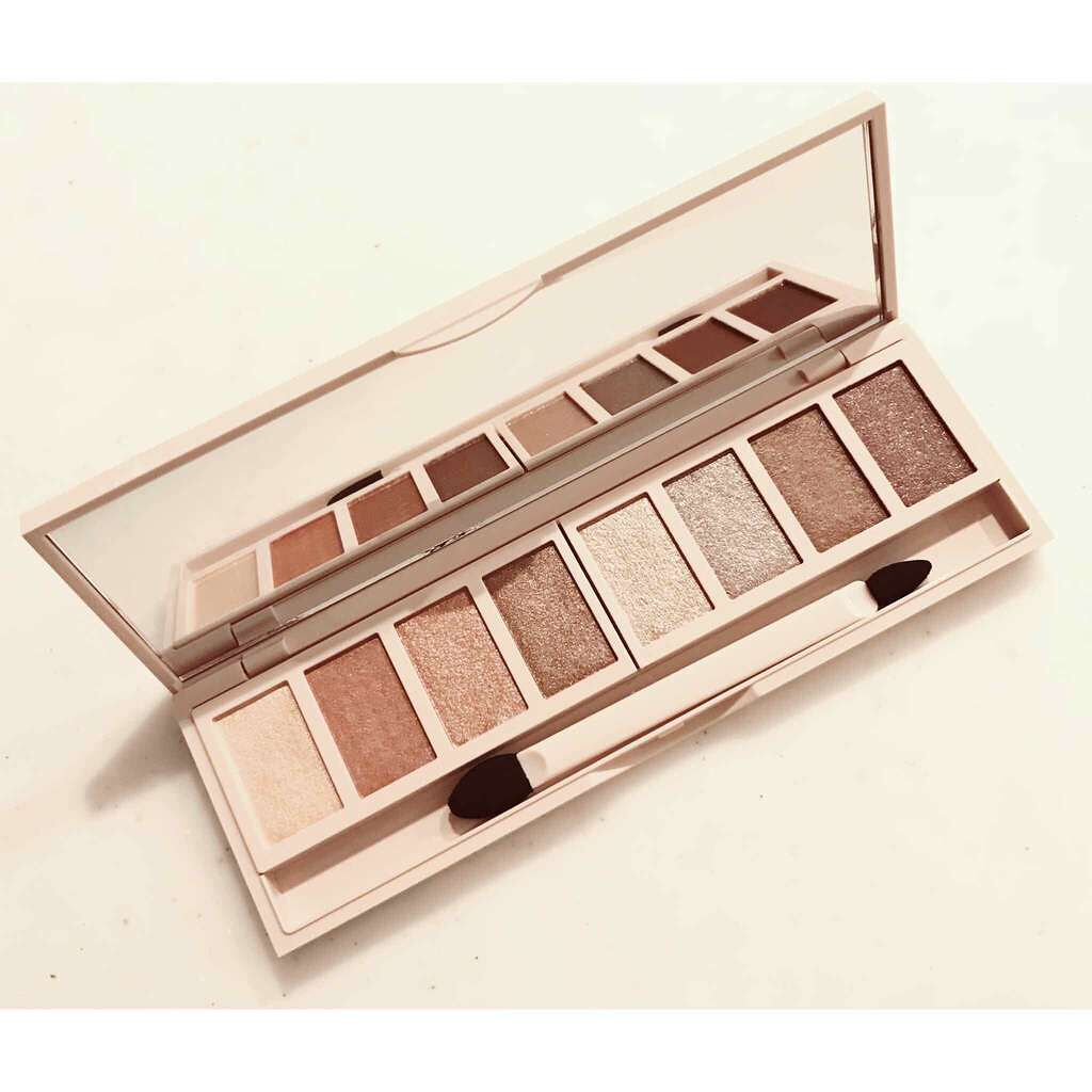 グラマラスヌード アイパレット (クリスマスコフレ 2017)/Visée/メイクアップキットを使ったクチコミ(2枚目)