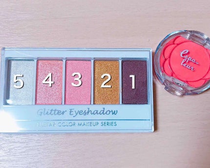 エルファー グリッターアイシャドウ/DAISO/アイシャドウパレットを使ったクチコミ(1枚目)