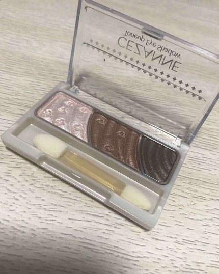 トーンアップアイシャドウ/CEZANNE/アイシャドウパレットを使ったクチコミ(2枚目)