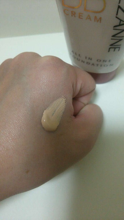 BBクリーム 01 ライトオークル/CEZANNE/BBクリームを使ったクチコミ(2枚目)