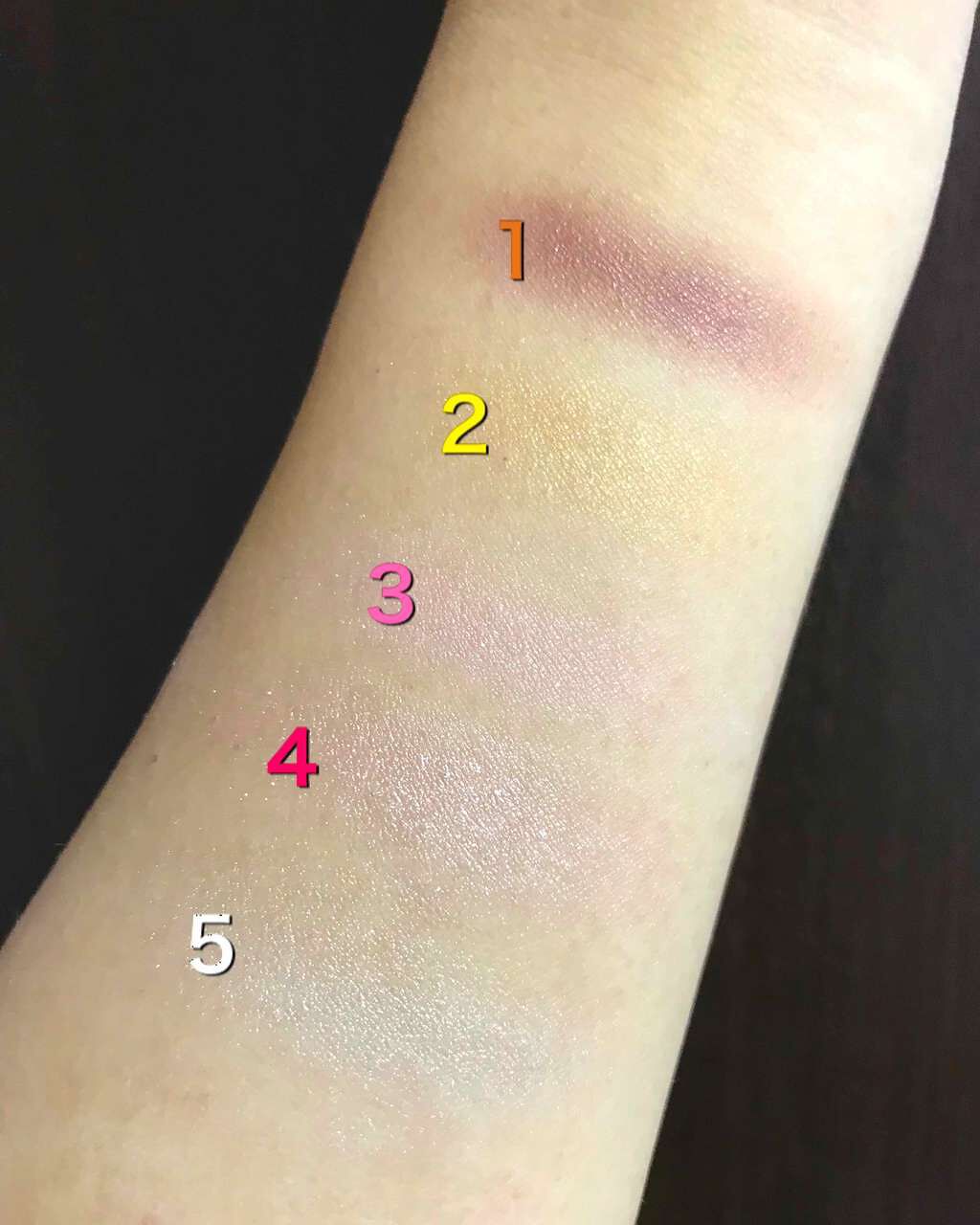 エルファー グリッターアイシャドウ/DAISO/アイシャドウパレットを使ったクチコミ(2枚目)