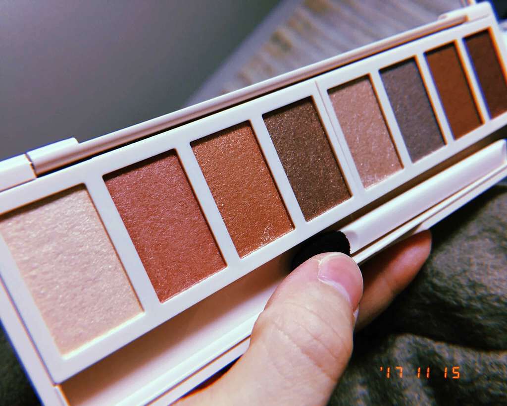 グラマラスヌード アイパレット (クリスマスコフレ 2017)/Visée/メイクアップキットを使ったクチコミ(2枚目)