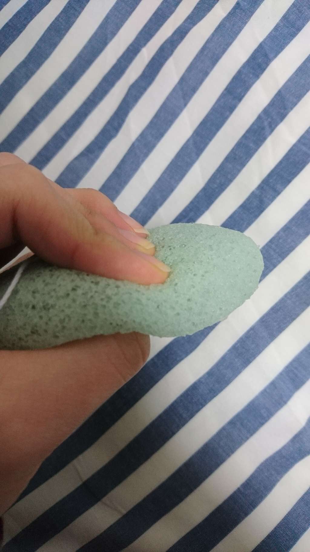 天然こんにゃくパフ/DAISO/その他スキンケアグッズを使ったクチコミ(3枚目)
