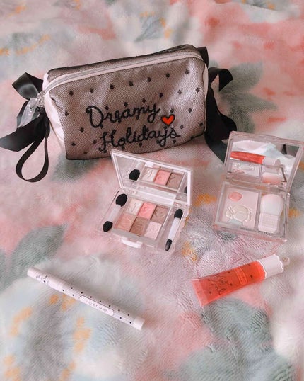 ホワイトラブストーリー コレクション (クリスマスコフレ 2018)/JILL STUART/メイクアップキットを使ったクチコミ(1枚目)