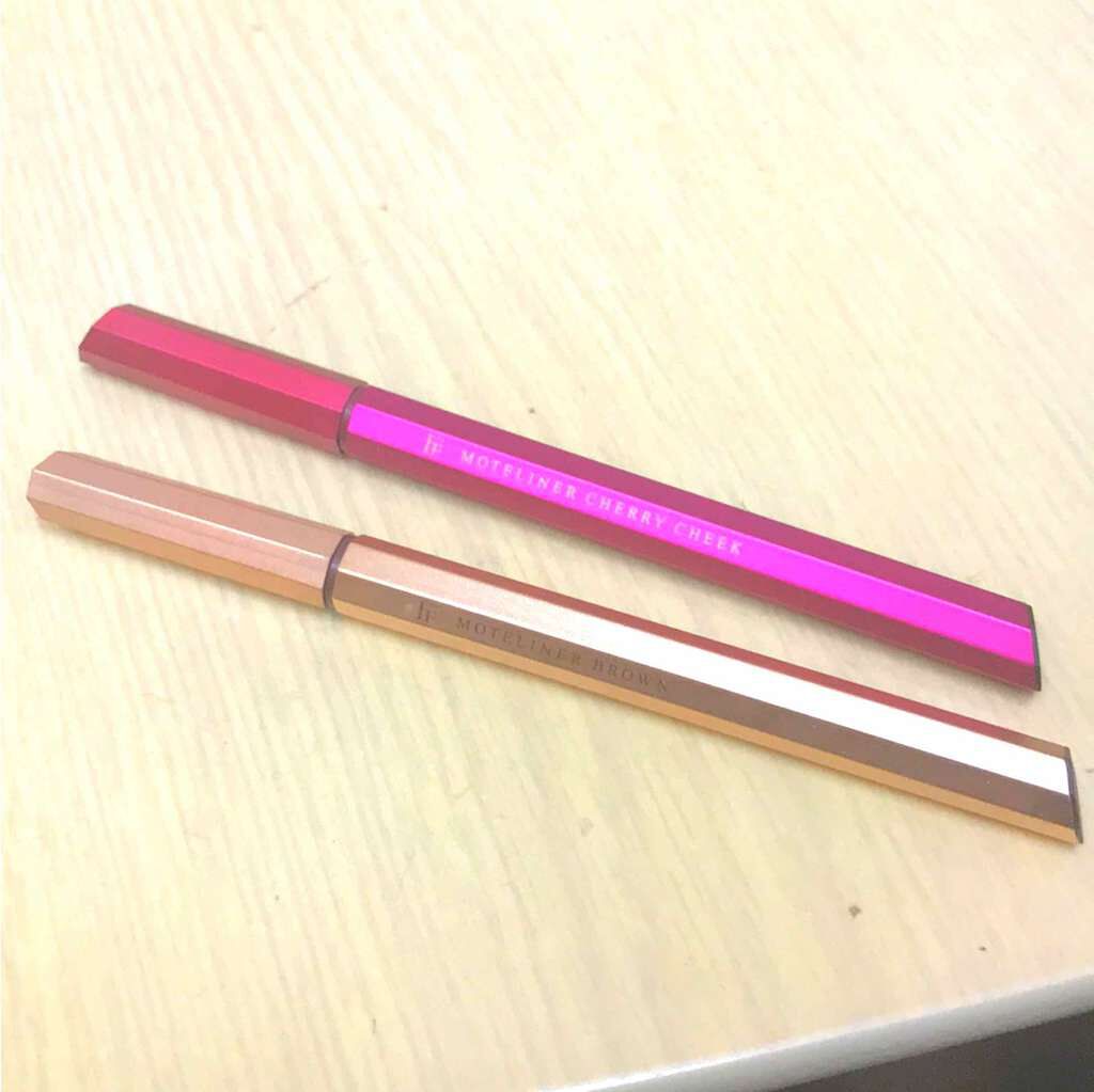 モテライナー リキッド/UZU BY FLOWFUSHI/リキッドアイライナーを使ったクチコミ（1枚目）