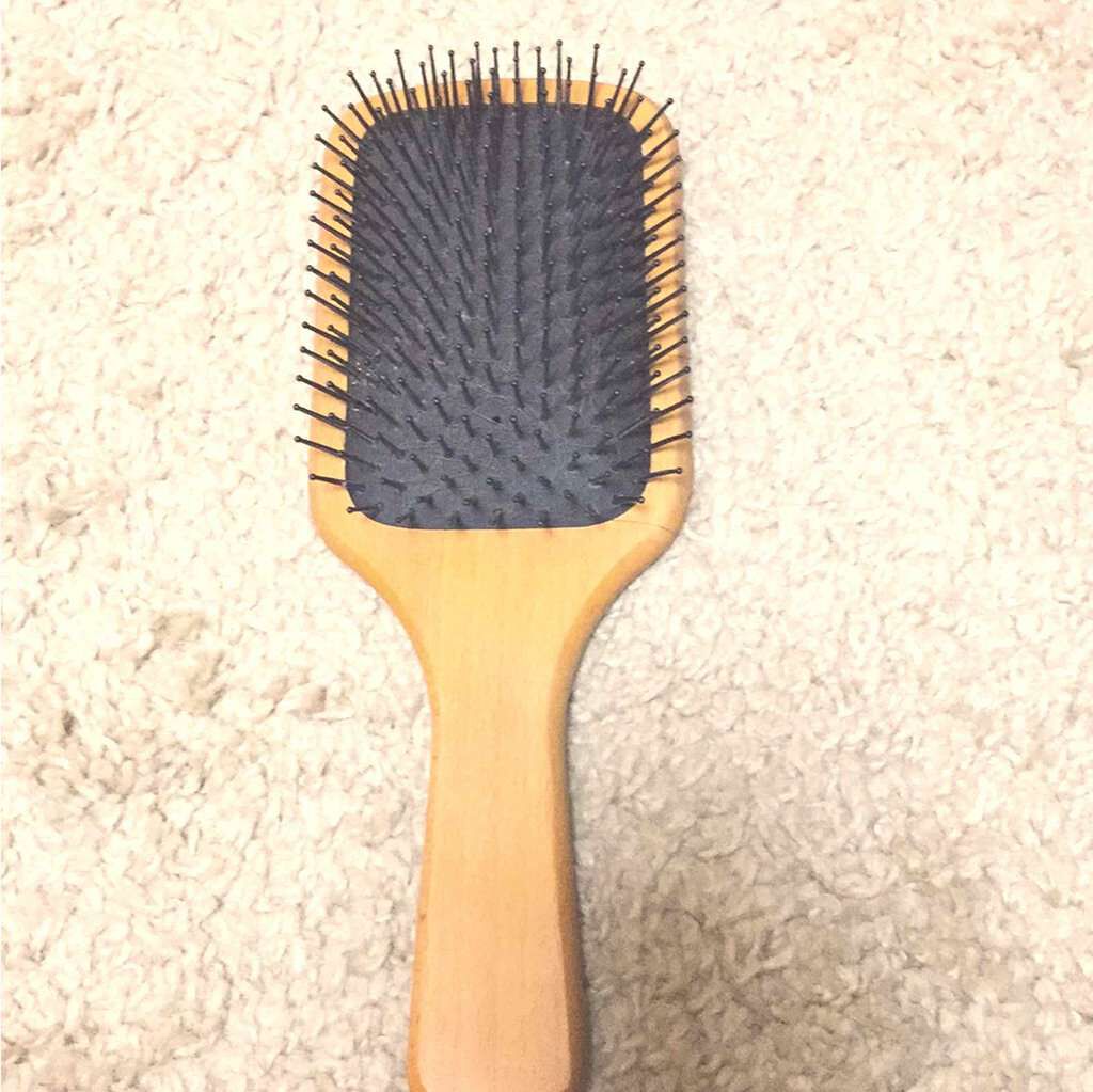 クッション ウッドピン ヘアブラシ/THE BODY SHOP/ヘアブラシを使ったクチコミ（1枚目）