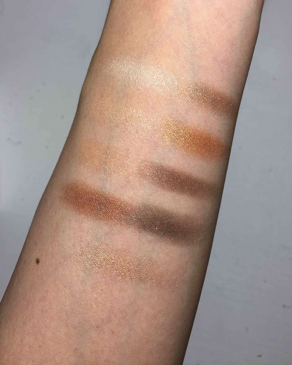 オーバーエクスポーズド グローハイライター/NARS/パウダーハイライトを使ったクチコミ（3枚目）