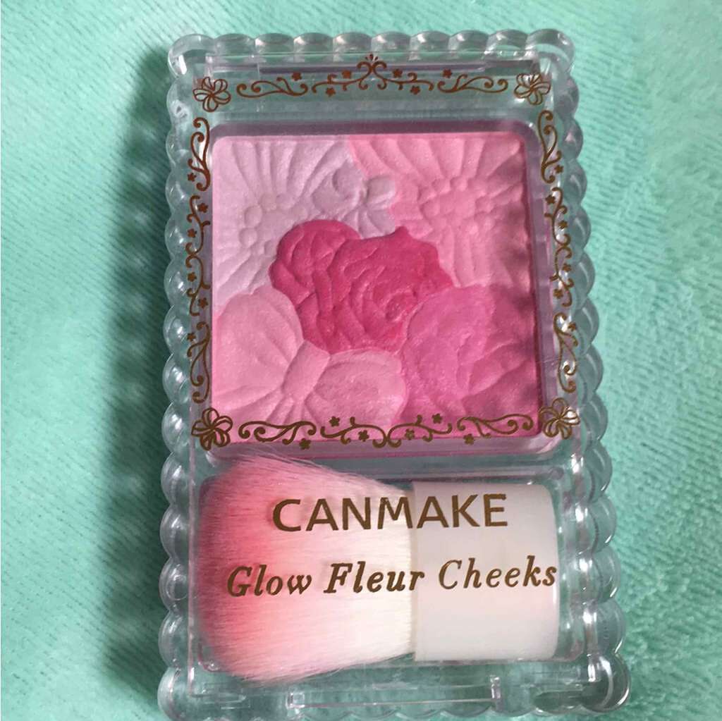 グロウフルールチークス/キャンメイク/パウダーチークを使ったクチコミ(1枚目)