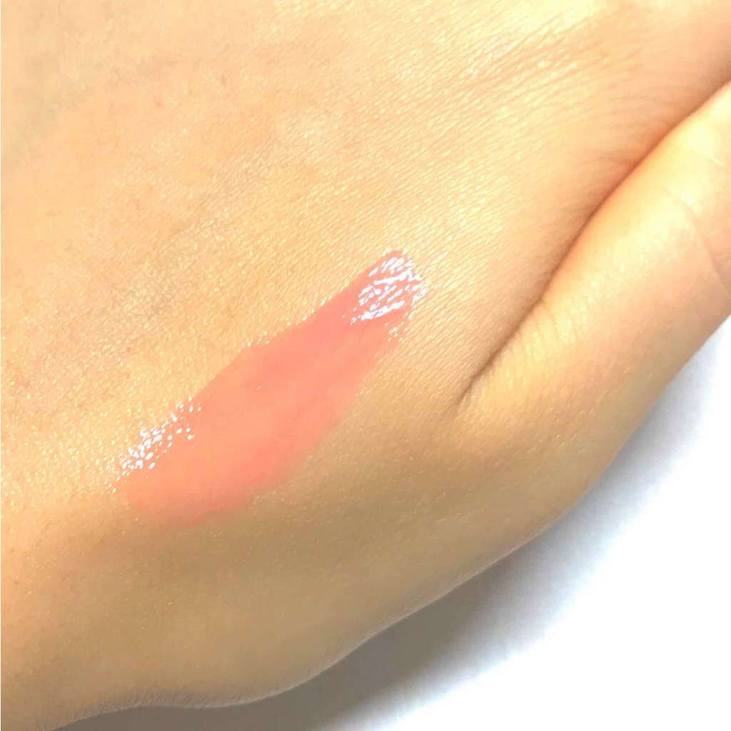 ユイルカレス/ロレアル パリ/リップグロスを使ったクチコミ(2枚目)