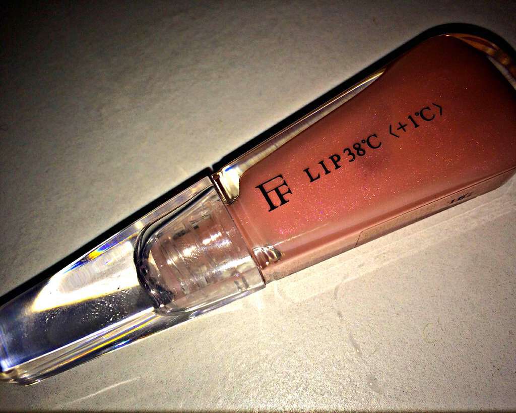 38°C / 99°F リップトリートメント (リップ美容液)/UZU BY FLOWFUSHI/リップケアを使ったクチコミ（1枚目）