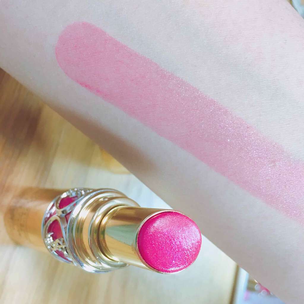 ルージュ ヴォリュプテ シャイン/YVES SAINT LAURENT BEAUTE/口紅を使ったクチコミ(2枚目)