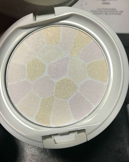 ラ プードル オートニュアンス/Elégance/プレストパウダーを使ったクチコミ(3枚目)