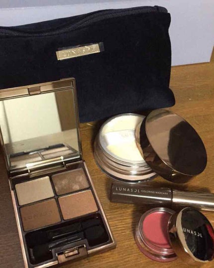 Candle Night Collection(PARTY COFFRET 2017)/LUNASOL/メイクアップキットを使ったクチコミ(1枚目)