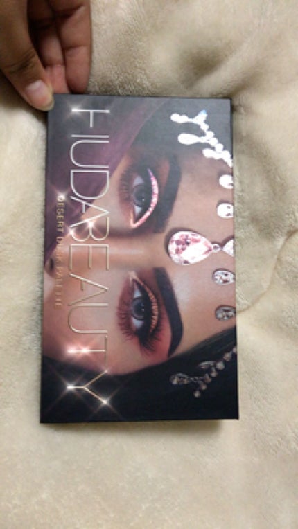 フーダビューティ デザート ダスク アイシャドウパレット/Huda Beauty/アイシャドウパレットを使ったクチコミ(4枚目)