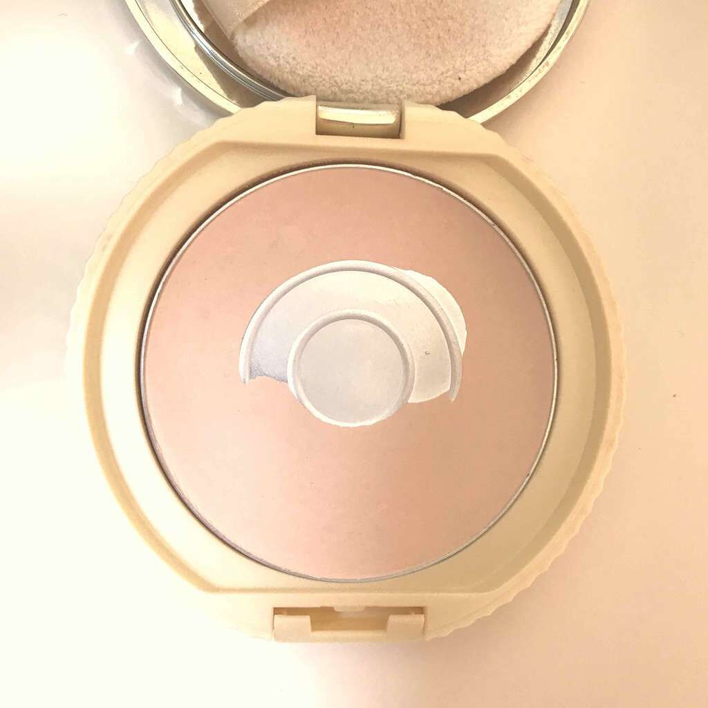 【旧品】マシュマロフィニッシュパウダー/キャンメイク/プレストパウダーを使ったクチコミ(2枚目)
