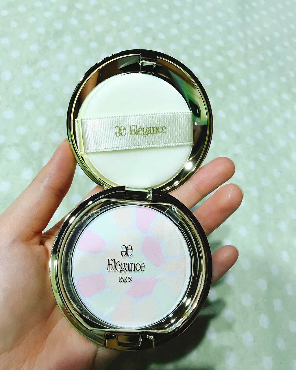 ラ プードル オートニュアンス/Elégance/プレストパウダーを使ったクチコミ(2枚目)