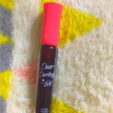 ETUDE HOUSEのウォータージェルティントRD302を購入しました！

ティントなので、あまり落ちないし、とてもいい甘い香りがするので私はオススメします！

ですが、最初塗ると、歯にくっついてしま