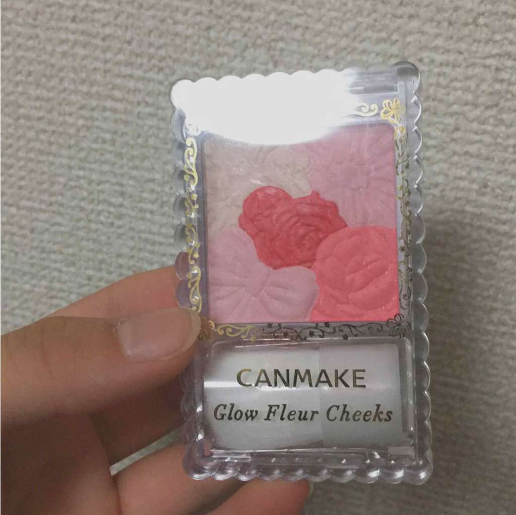 グロウフルールチークス/キャンメイク/パウダーチークを使ったクチコミ(1枚目)