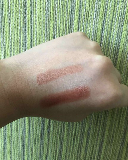 プラチナム 顔色アップ エッセンスルージュ/エルシア/口紅を使ったクチコミ(2枚目)