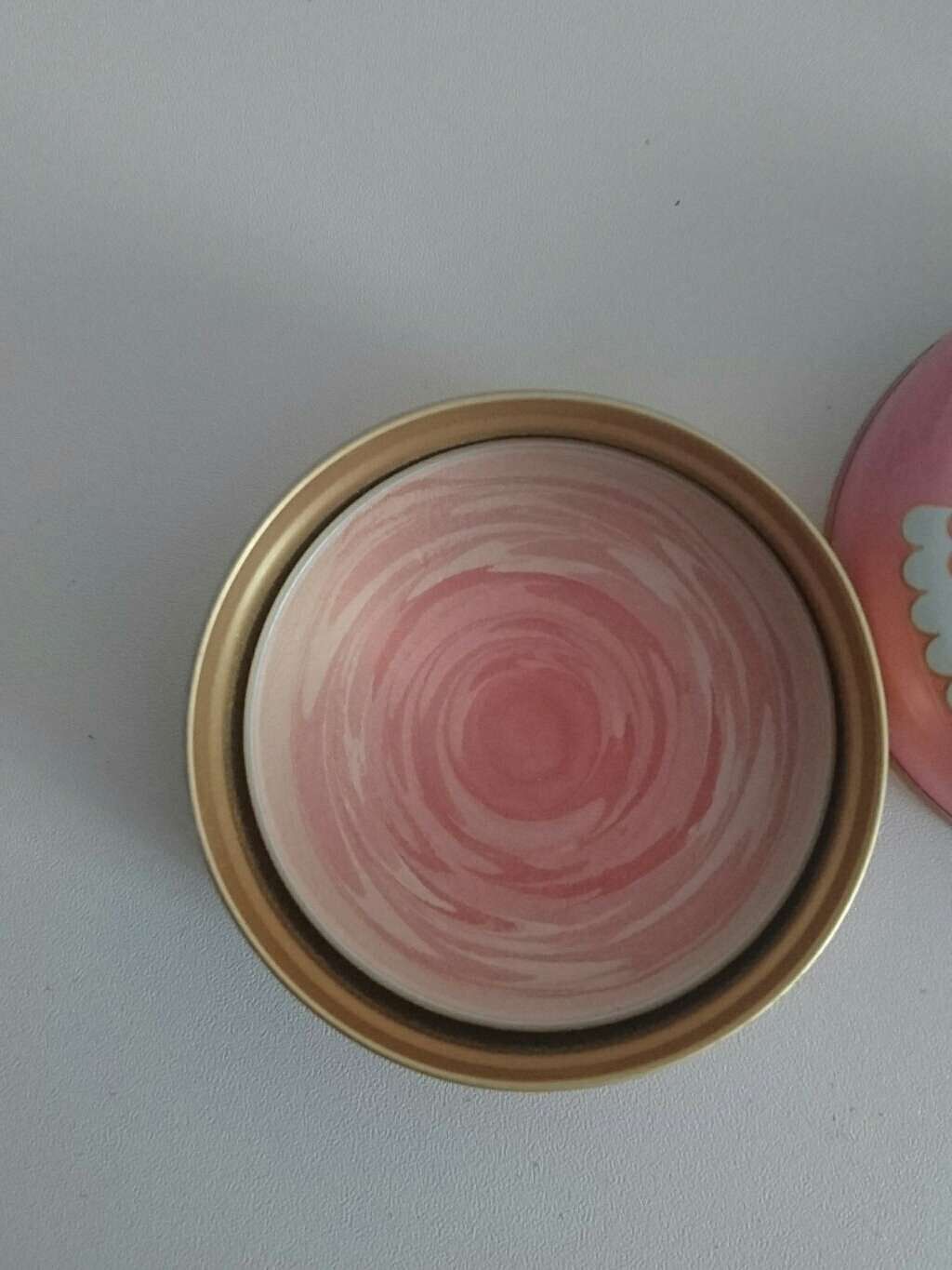 パフ・デ・チーク(フラワーハーモニー)/MAJOLICA MAJORCA/パウダーチークを使ったクチコミ(3枚目)