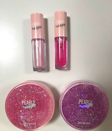 
ずっと楽しみにしていて
最近届いたコスメです💄✨

パケ買い💖💖💖
可愛すぎませんか😻💕✨？

限定★PEARLYnight peripera

私が買ったのはこの４つです*̣̩⋆̩*

💜インクラス