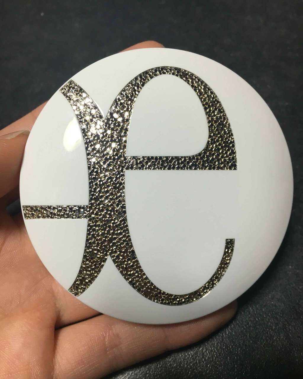 ラ プードル オートニュアンス/Elégance/プレストパウダーを使ったクチコミ(2枚目)