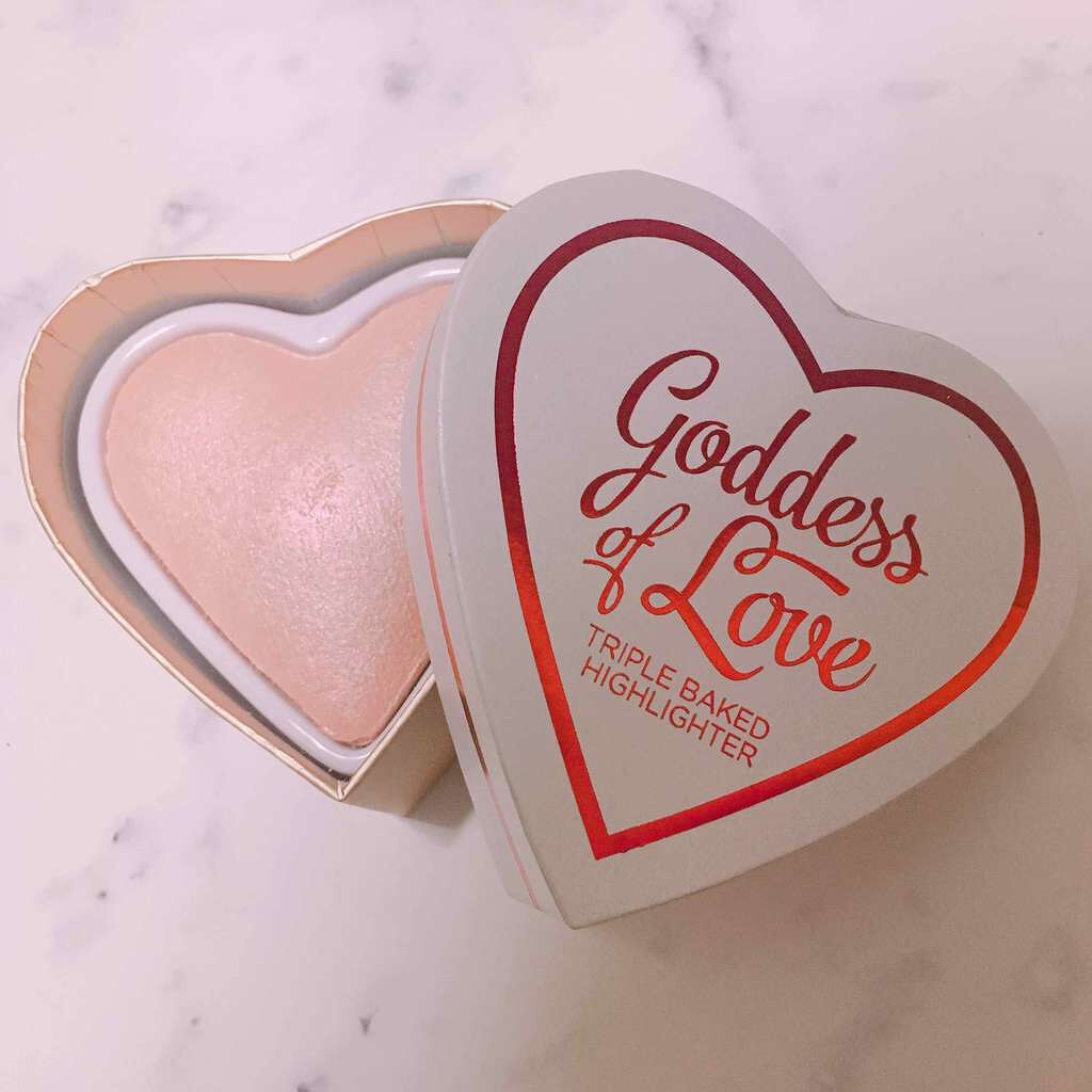 ハートハイライター ゴッデス オブ ラブ/MAKEUP REVOLUTION/パウダーハイライトを使ったクチコミ(1枚目)