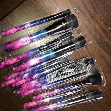 Docolor ブラシセットのクチコミ「🌟海外メイクブラシセット紹介🌟

商品名:Docolor 12pcs Galaxy Stars.....」（2枚目）